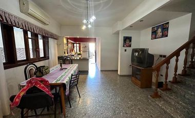 Casa en venta en Ezpeleta Este