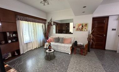 Casa en venta en Ezpeleta Este