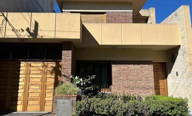 Casa en venta en Ezpeleta Este