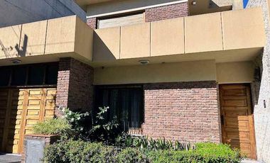 Casa en venta en Ezpeleta Este