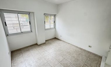 Departamento en alquiler en Remedios de Escalada Oeste