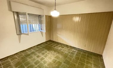 Casa PH en alquiler en Remedios de Escalada Oeste