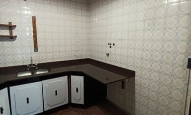 Casa en alquiler en Isidro Casanova