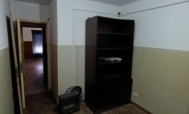 Casa en alquiler en Isidro Casanova