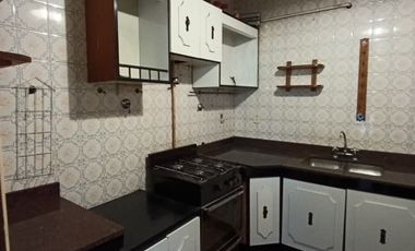 Casa en alquiler en Isidro Casanova