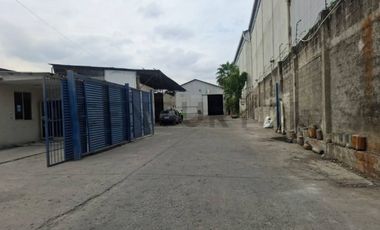 Se Alquila Bodega con ofcinas y patio para maniobras, via a Daule, KariG