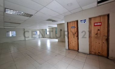 Se Alquila Bodega con ofcinas y patio para maniobras, via a Daule, KariG