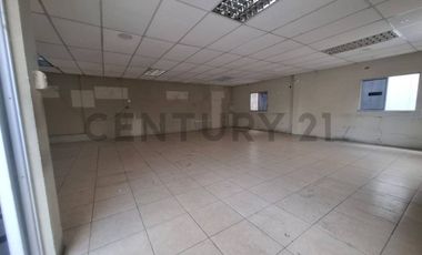 Se Alquila Bodega con ofcinas y patio para maniobras, via a Daule, KariG