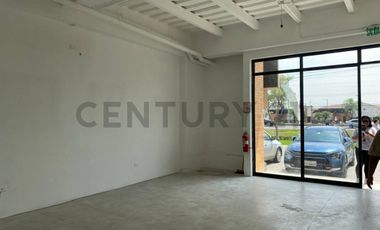 Local comercial en Plaza Savali, Km 4.5 via a Salitre - KariG