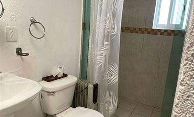 CASA EN VENTA DE UN PISO EN FRACCIONAMIENTO LOS SAUCES AL NORPONIENTE DE AGS.