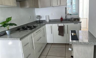 CASA EN VENTA DE UN PISO EN FRACCIONAMIENTO LOS SAUCES AL NORPONIENTE DE AGS.
