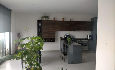 CASA EN VENTA EN CONDOMINIO RESIDENCIAL PUNTA DORADA AL PONIENTE DE AGS.