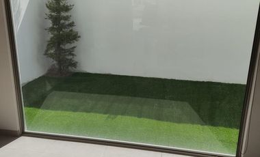 CASA EN VENTA EN CONDOMINIO RESIDENCIAL PUNTA DORADA AL PONIENTE DE AGS.