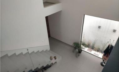 CASA EN VENTA EN CONDOMINIO RESIDENCIAL PUNTA DORADA AL PONIENTE DE AGS.