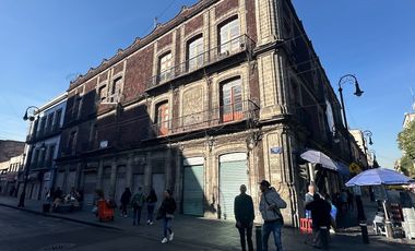 EDIFICIO EN VENTA / CENTRO HISTÓRICO CDMX - SANTO DOMINGO