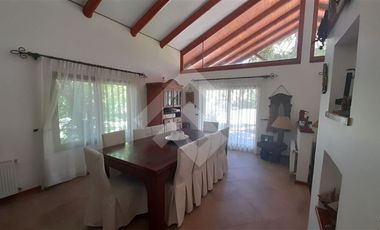 Casa en Arriendo en Camino a Huelquén