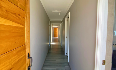 CASA CON 6D, 3B, 3E, Y ADICIONAL UN DEPTO