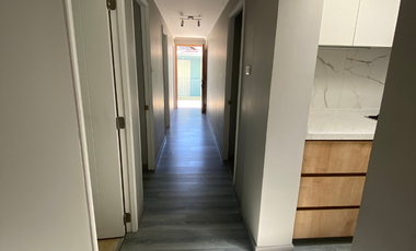 CASA CON 6D, 3B, 3E, Y ADICIONAL UN DEPTO