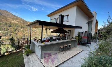 Casa en Arriendo en CAM. REFUGIOS DEL ARRAYAN