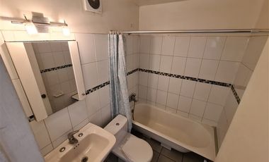 Departamento en Arriendo en Diagonal Paraguay 361, Metro Universidad Catolica