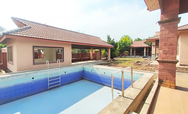 Single-storey detached house for sale With swimming pool, good location, convenient transportation, easy to get in and out, suitable for large familie