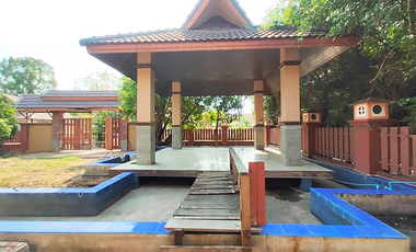 Single-storey detached house for sale With swimming pool, good location, convenient transportation, easy to get in and out, suitable for large familie