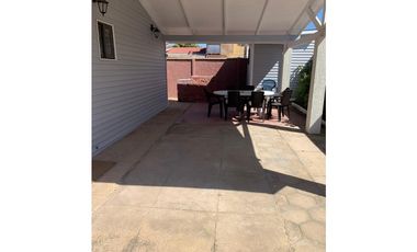 Cómoda casa amoblada, condominio privado Consistorial 