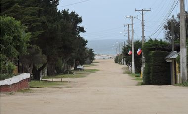 Cómoda casa amoblada, condominio privado Consistorial 