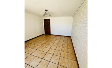 SE ARRIENDA AMPLIA CASA EN SECTOR LA PRADERA