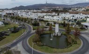 Terreno en venta en fraccionamiento ADAMAR dentro de COTO GUELATAO, con seguridad.