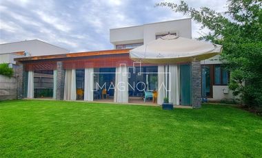 Casa en Arriendo en PORTAL STA MARIA I