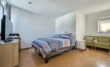 La Reina alta. Excelente ubicacion.