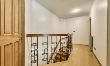 La Reina alta. Excelente ubicacion.