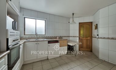 La Reina alta. Excelente ubicacion.