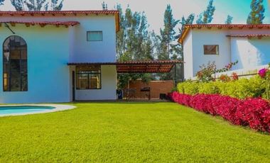 CASA AMUEBLADA EN RENTA MALINALCO
