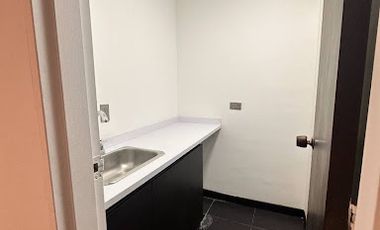 ARRIENDO de OFICINAS en MedellÃ­n