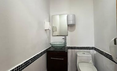 ARRIENDO de OFICINAS en MedellÃ­n