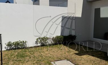 Casas en Venta en Hacienda San José Barbabosa