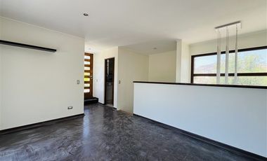 Casa en Arriendo en Colegio Lyncon