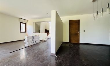 Casa en Arriendo en Colegio Lyncon