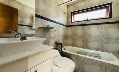 Casa en Arriendo en Colegio Lyncon