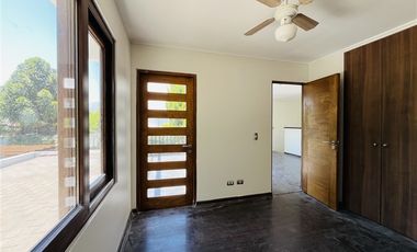 Casa en Arriendo en Colegio Lyncon