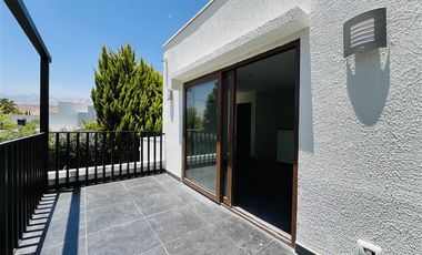 Casa en Arriendo en Colegio Lyncon