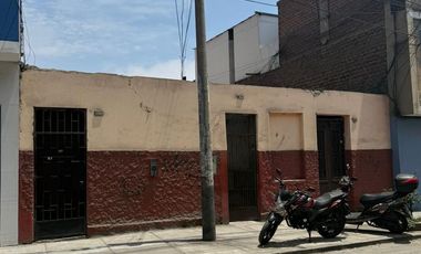 Vendo quinta como terreno en jirón Chamaya – Breña.