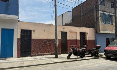 Vendo quinta como terreno en jirón Chamaya – Breña.