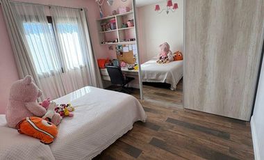 Casa de 5 dormitorios en Venta