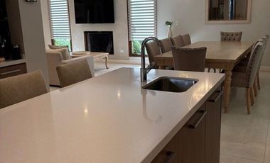 Casa de 5 dormitorios en Venta