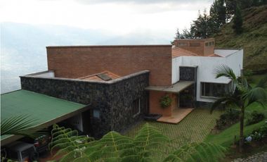 Casa Amoblado en Arriendo Medellín  Las Palmas