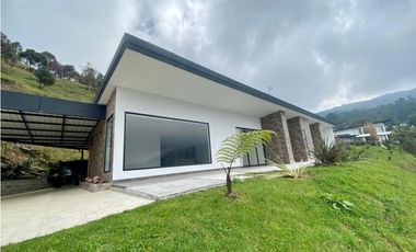 Casa en Arriendo Envigado  El Salado