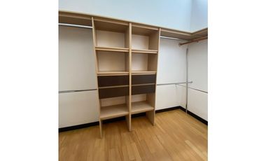 Casa  en  Arriendo Envigado Loma de Zuñiga